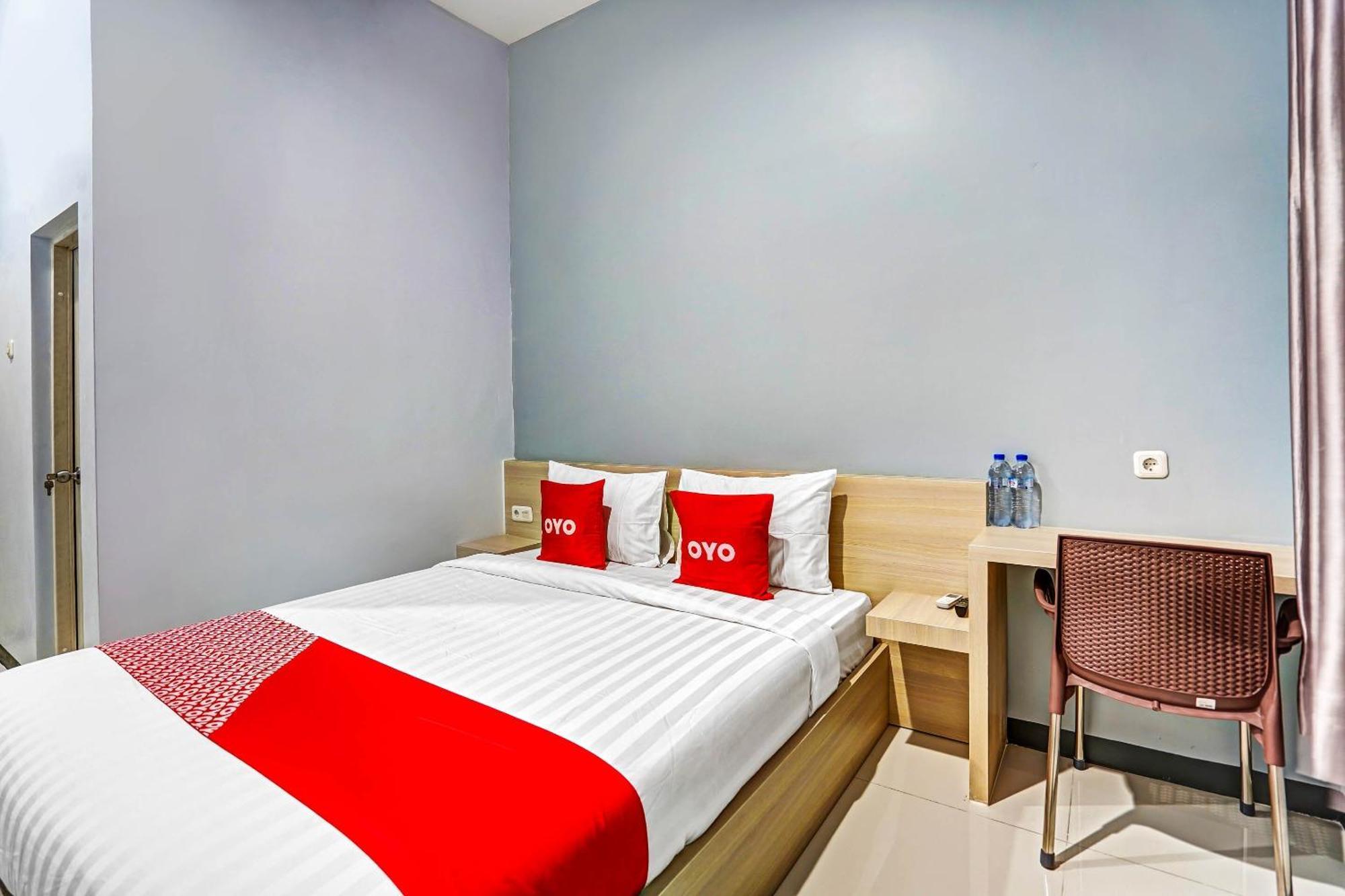 Oyo 90891 Parang Kusumo Residence Krembangan Exteriér fotografie
