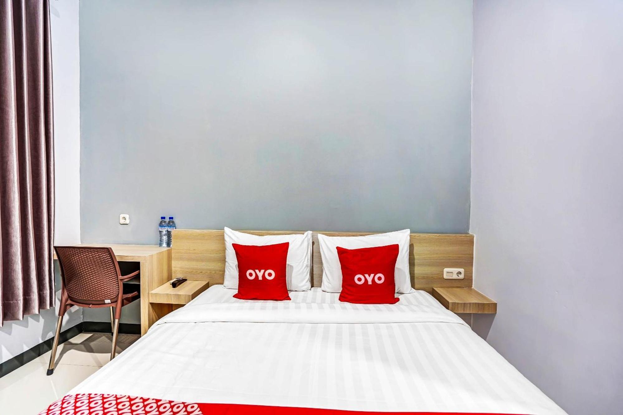 Oyo 90891 Parang Kusumo Residence Krembangan Exteriér fotografie